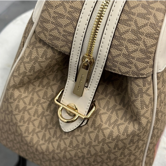 Michael KORS the weekender bag - Picture 4 of 7